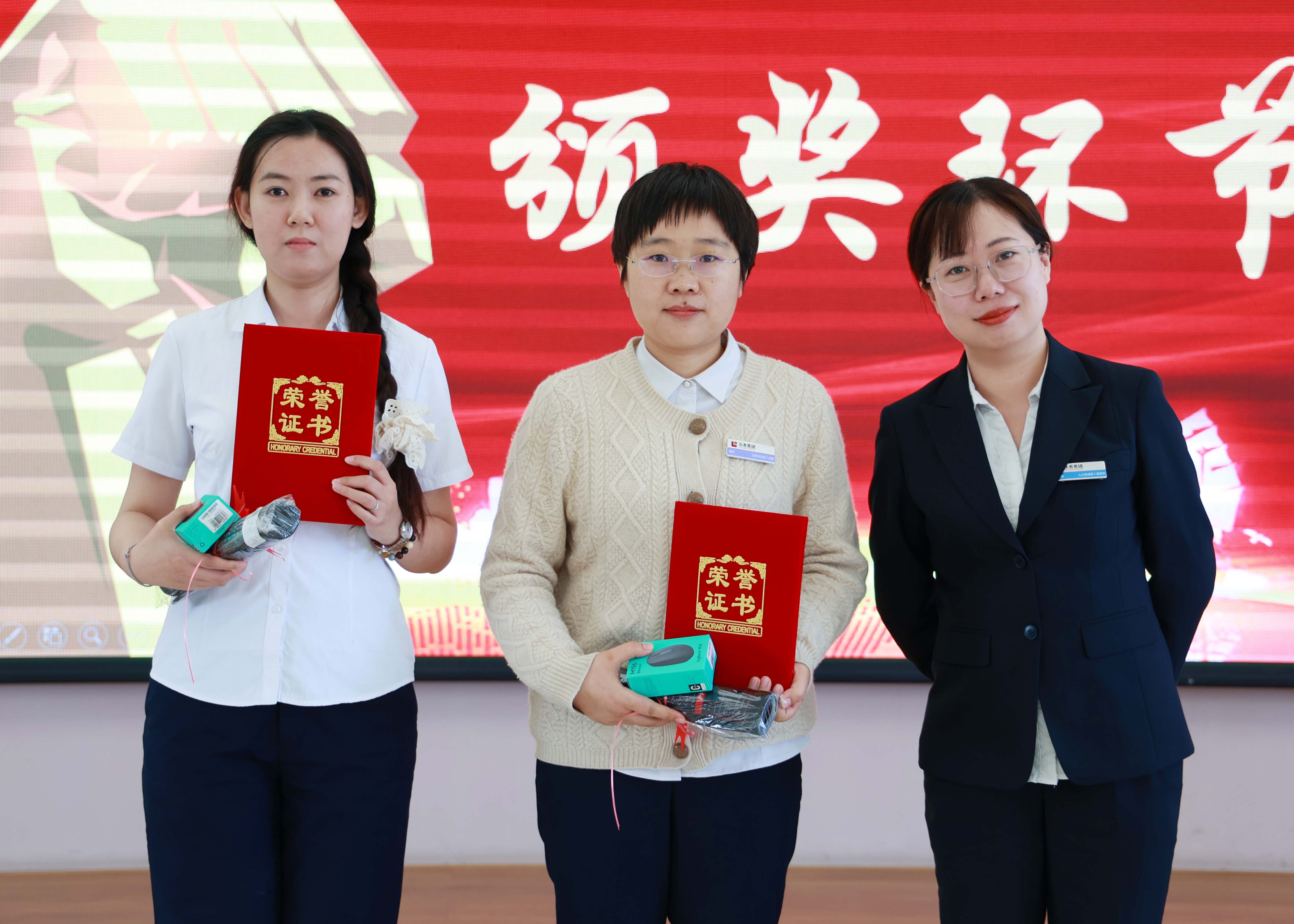 1716518262572639.jpg 1L4A0714.jpg